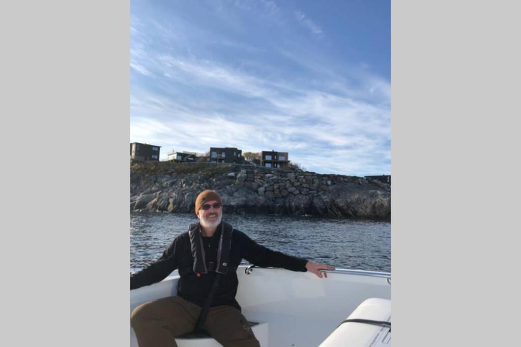 Amazing Seaview Lodge, Kabelvag Bagian luar foto