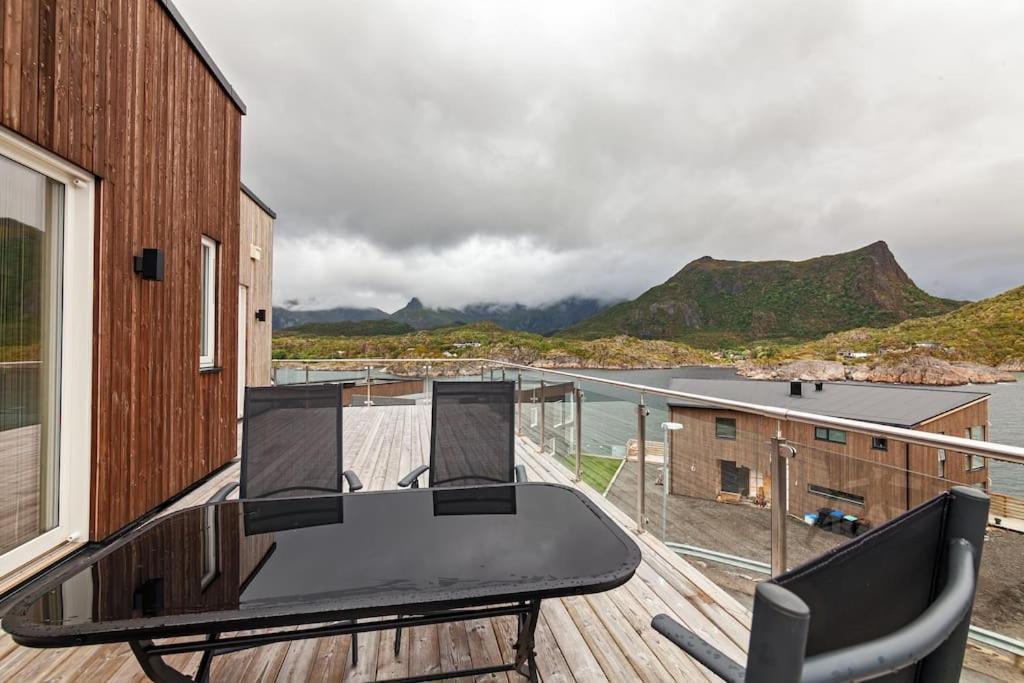 Amazing Seaview Lodge, Kabelvag Bagian luar foto